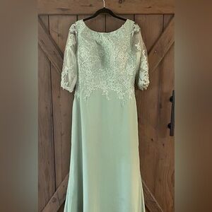 Elegant Mint Green Lace Dress